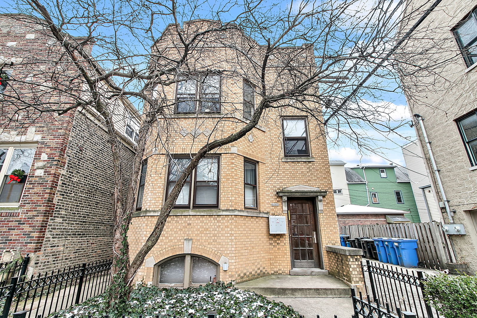 2147 West Shakespeare Avenue Chicago IL 60647 Compass