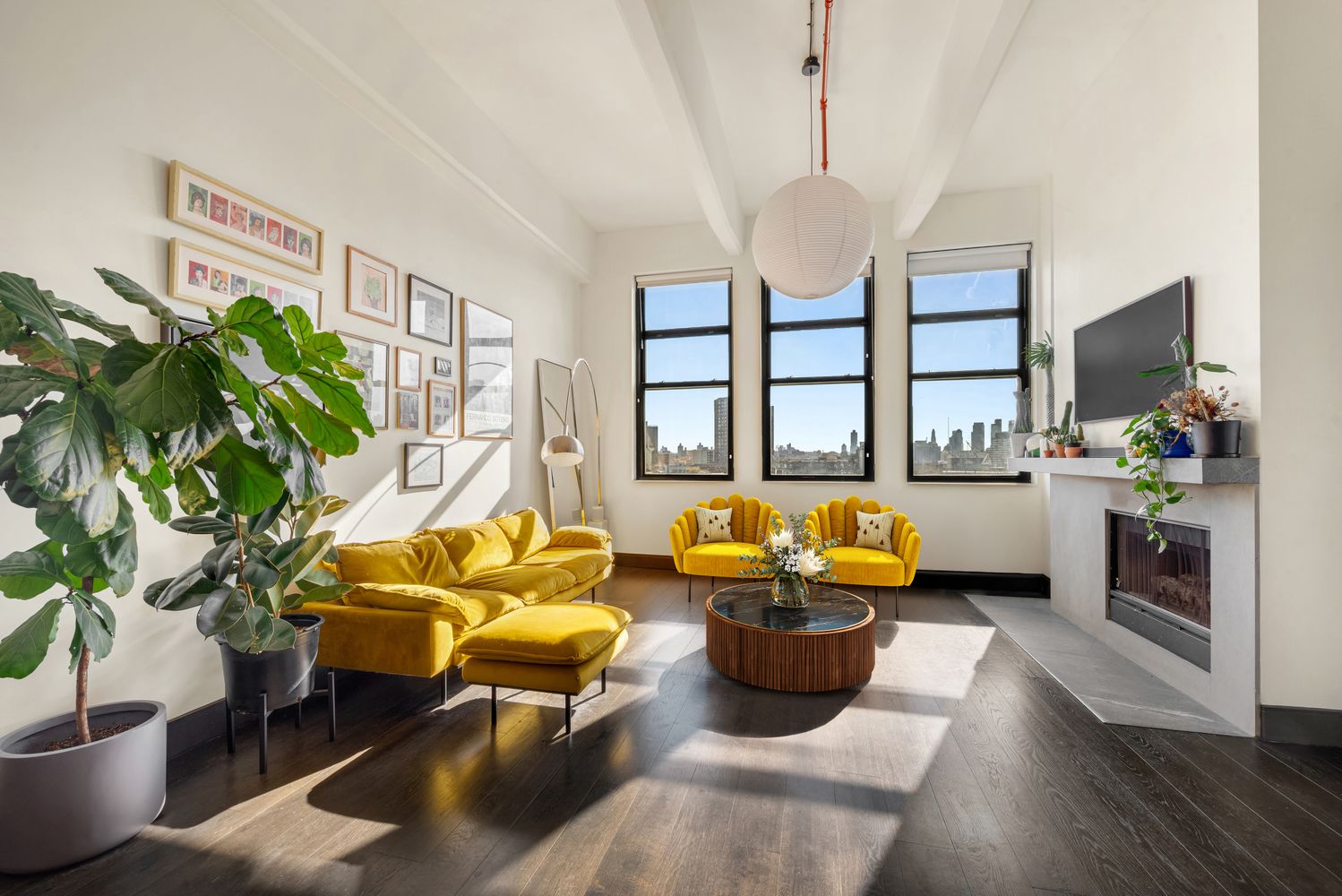 $2,695,000 | 60 Broadway, Unit 7K | Williamsburg