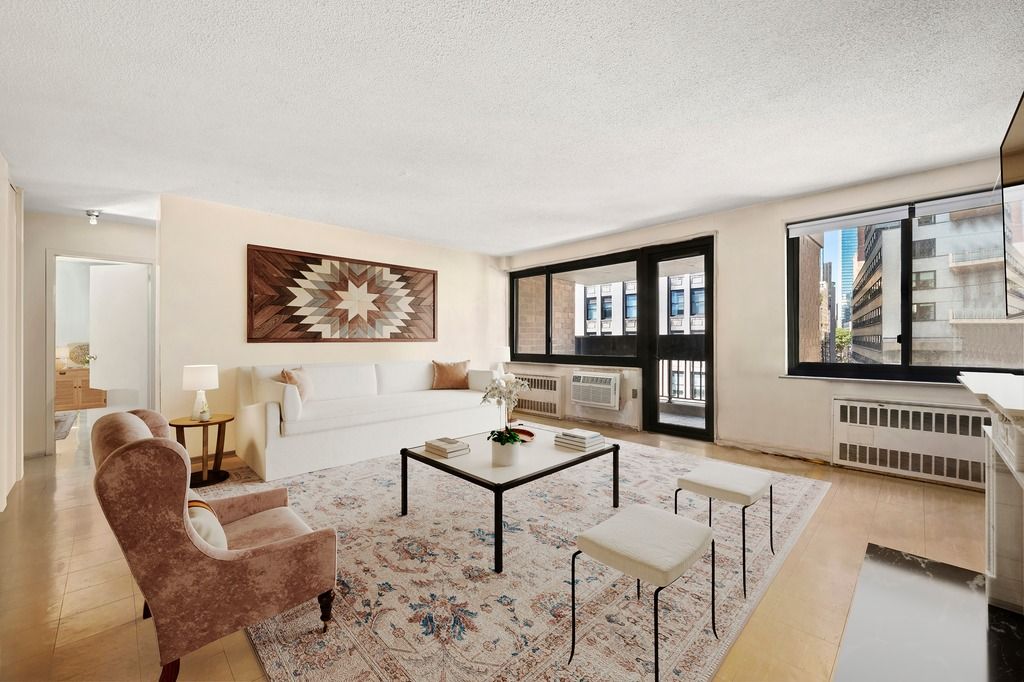 $895,000 | 77 Fulton Street, Unit 9K | Financial District