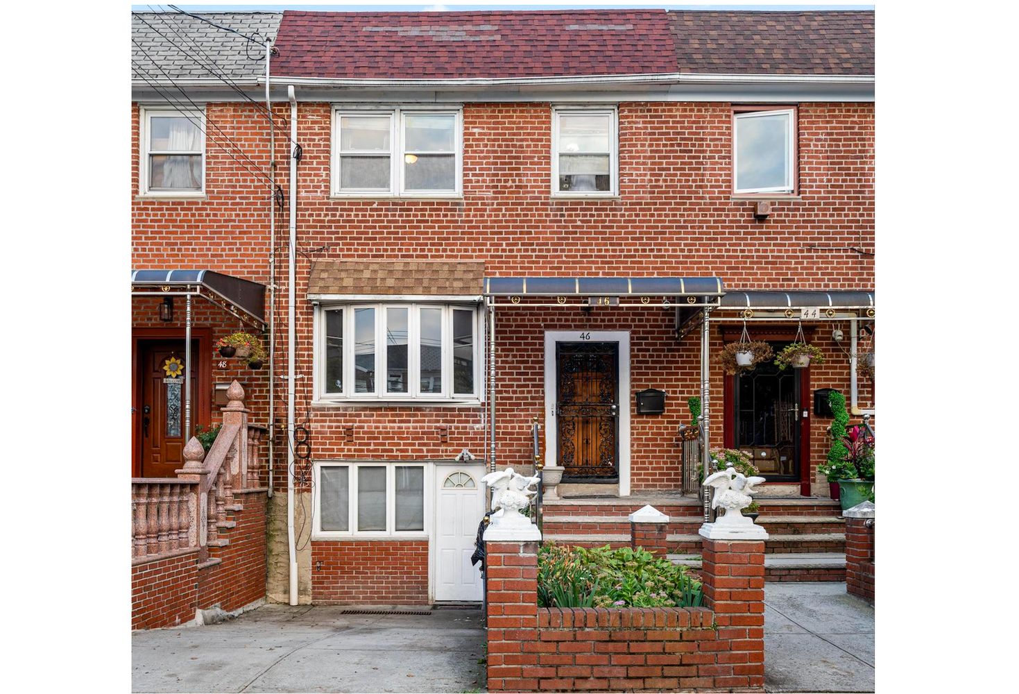 $850,000 | 46 Paerdegat 4th Street | Canarsie