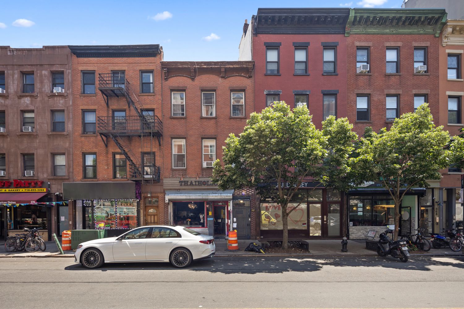 $3,275,000 | 372 Myrtle Avenue | Fort Greene