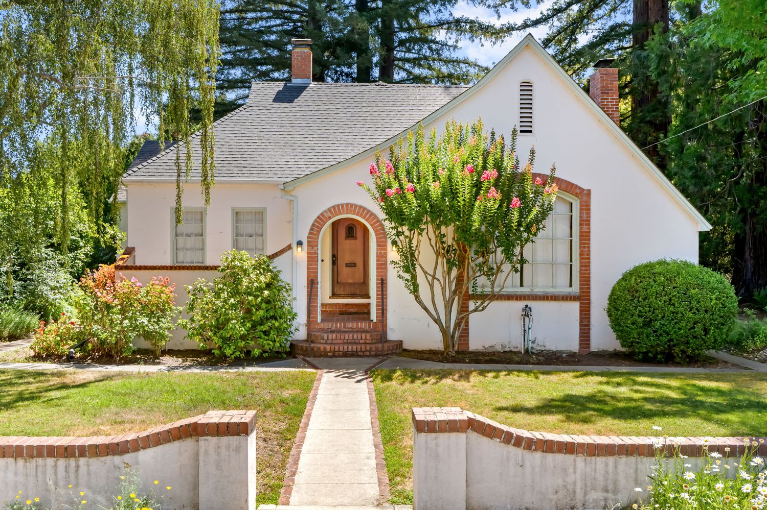 $1,900,000 | 742 Austin Avenue | Sonoma