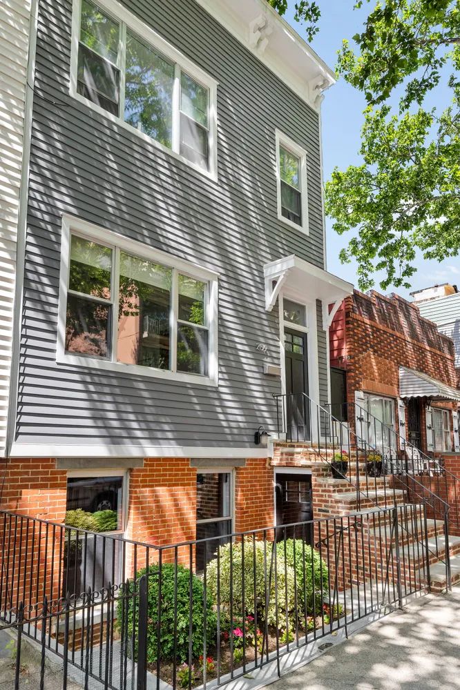 $3,300 | 209 Frost Street, Unit 2 | Williamsburg