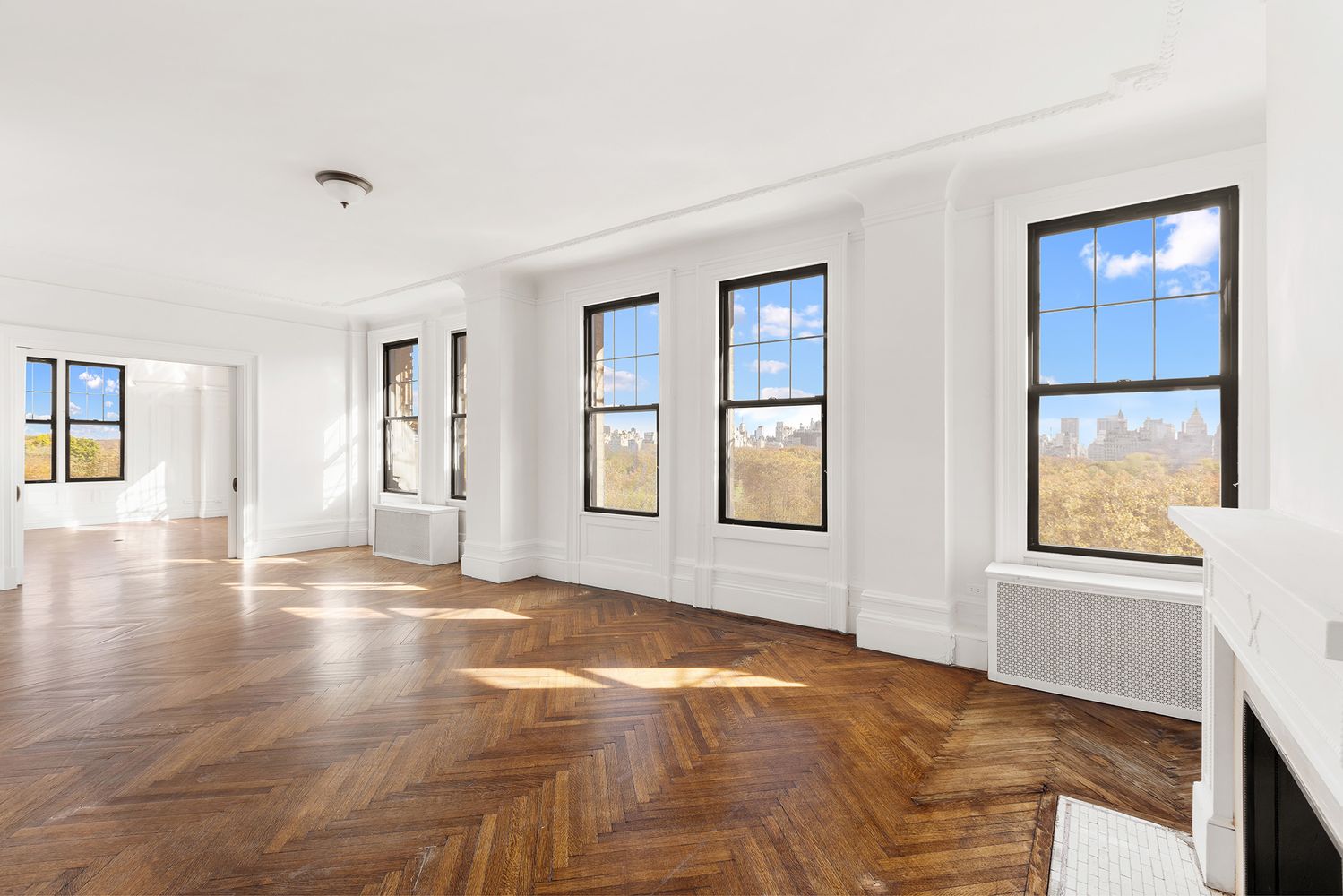 $7,995,000 | 50 Central Park West, Unit 8B | Upper West Side