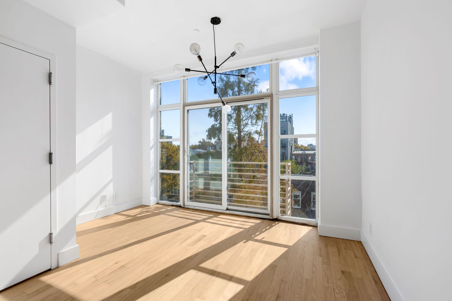 $1,599,000 | 149 Conselyea Street, Unit 4A | Williamsburg