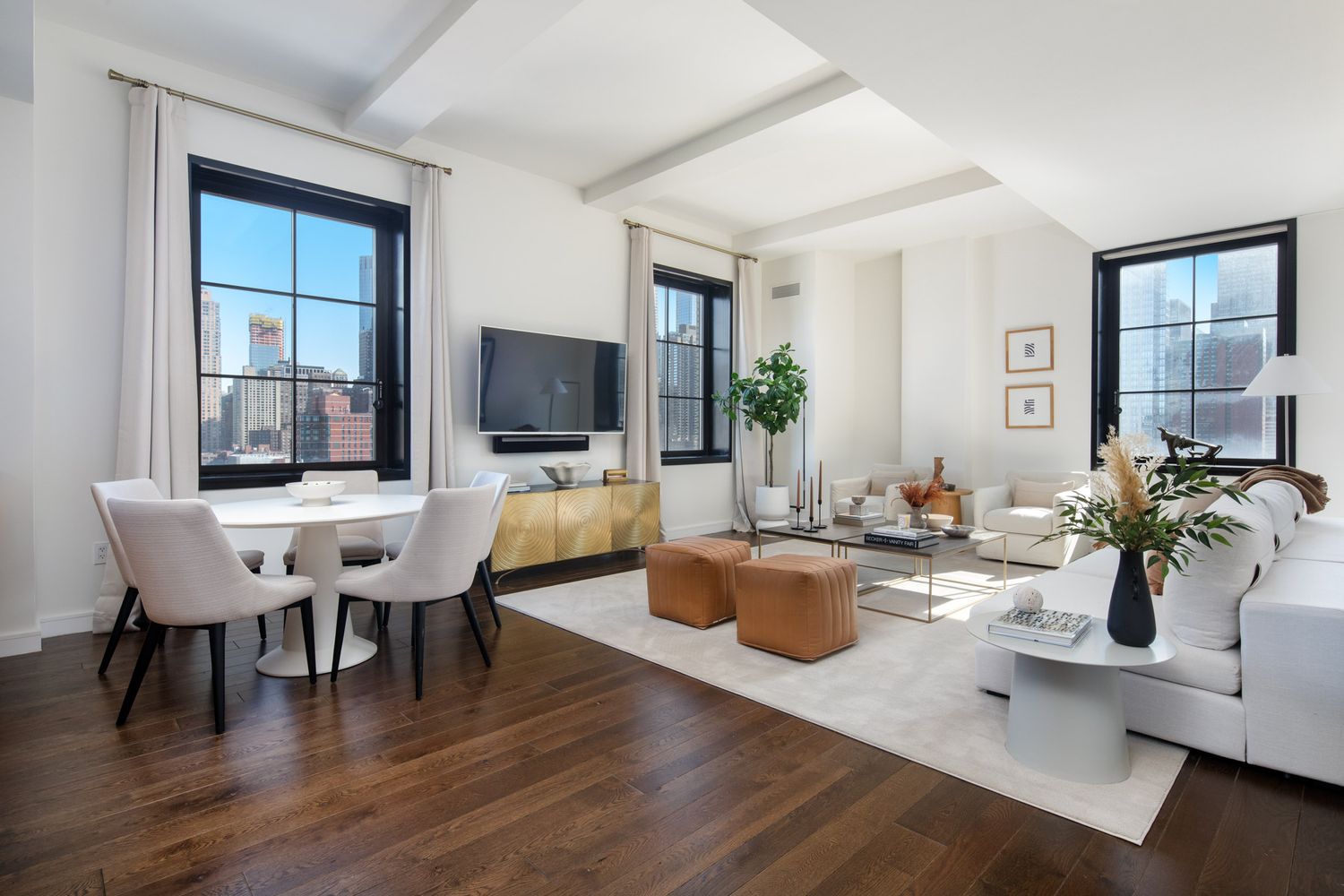 $2,745,000 | 425 West 50th Street, Unit 12G | Hell's Kitchen