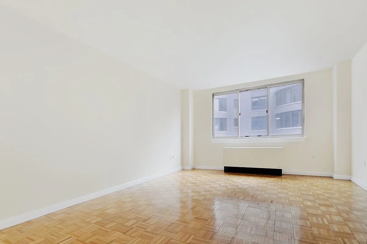 $4,000 | 308 East 38th Street, Unit 8C | Murray Hill