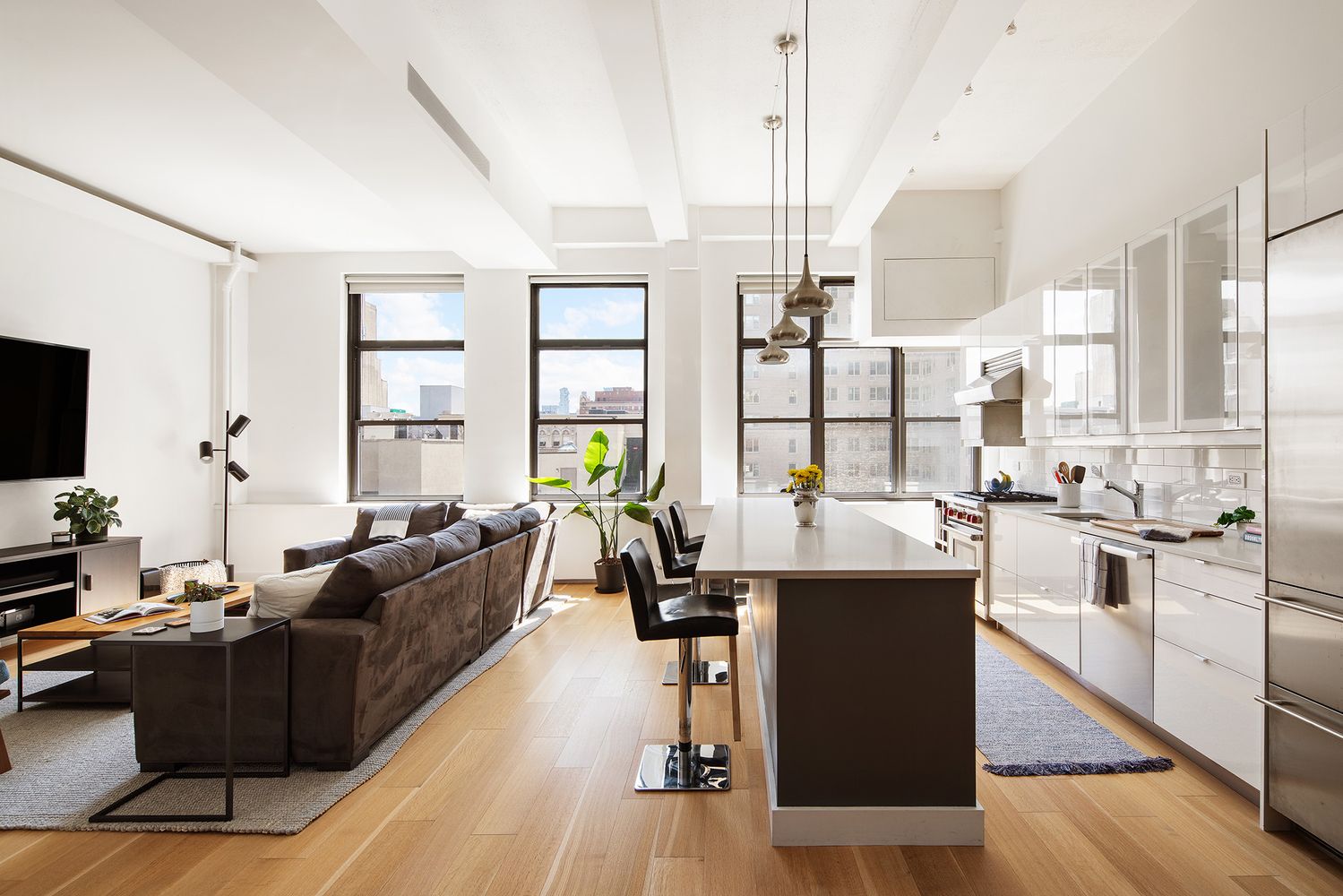 $2,350,000 | 161 West 15th Street, Unit 6C | Chelsea