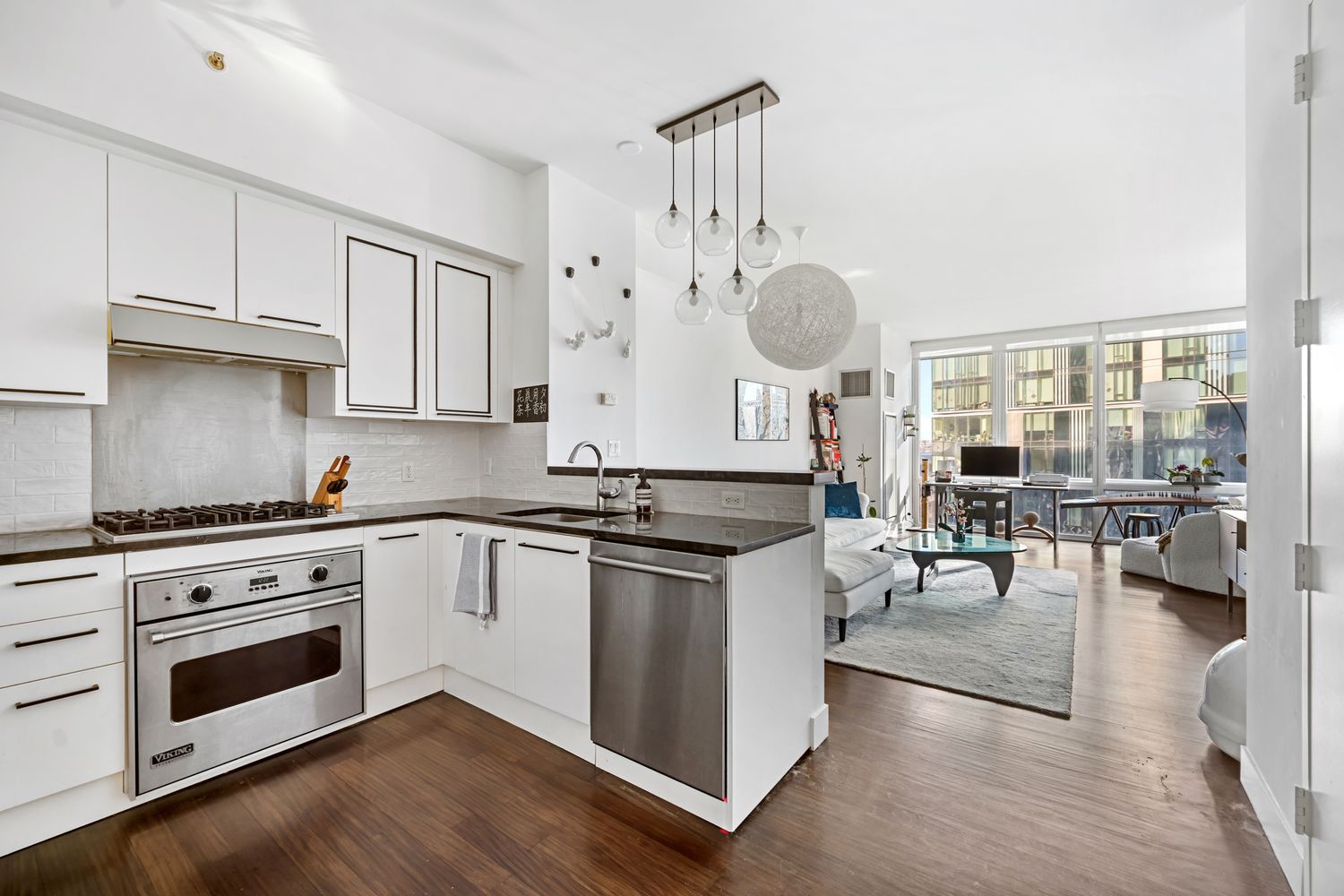 $5,000 | 10 West End Avenue, Unit 11G | Upper West Side