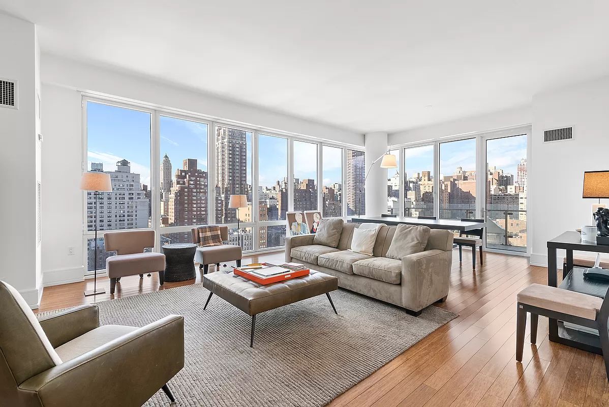 $4,250,000 | 255 East 74th Street, Unit 12C | Lenox Hill