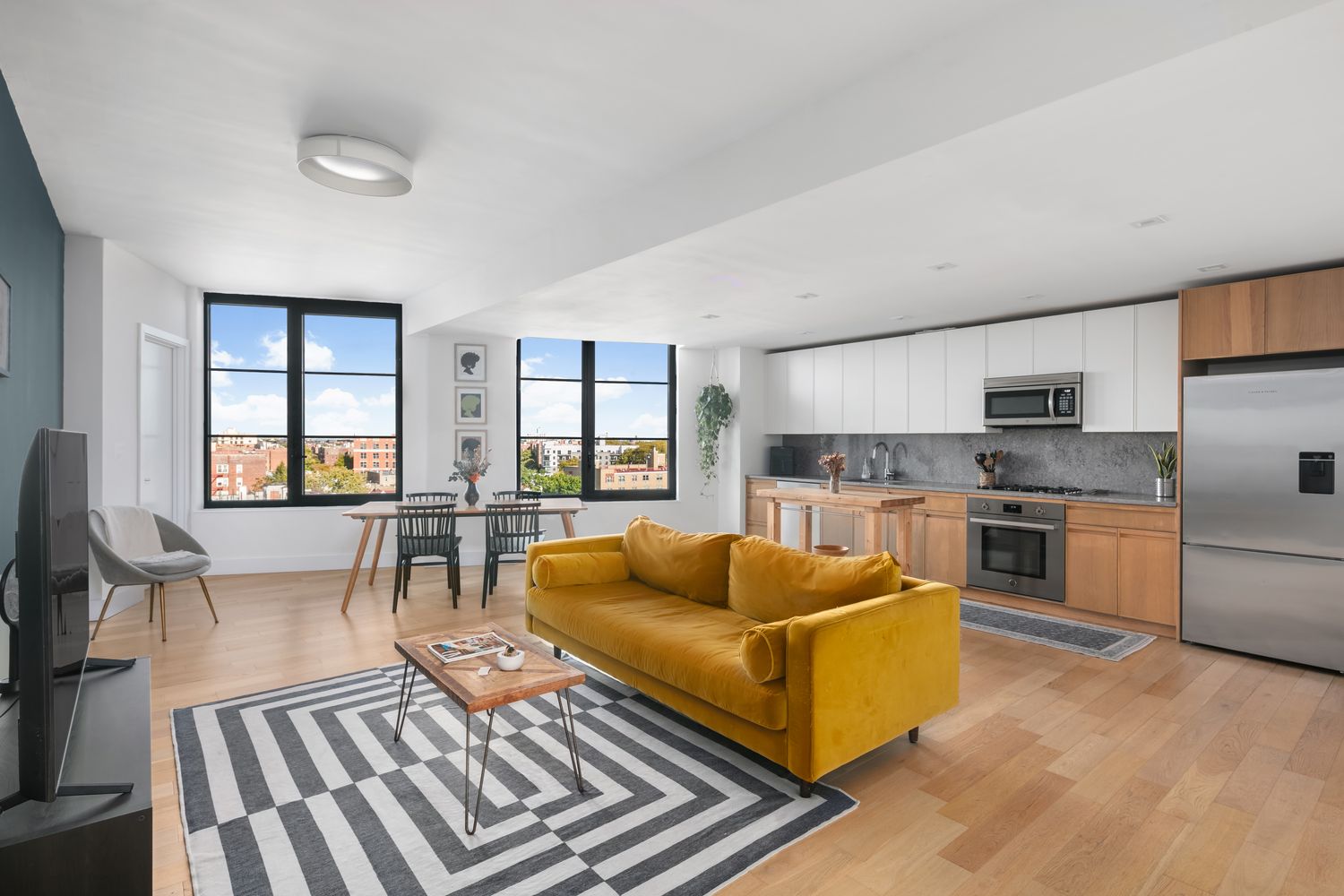 $1,095,000 | 264 Webster Avenue, Unit 811 | Kensington