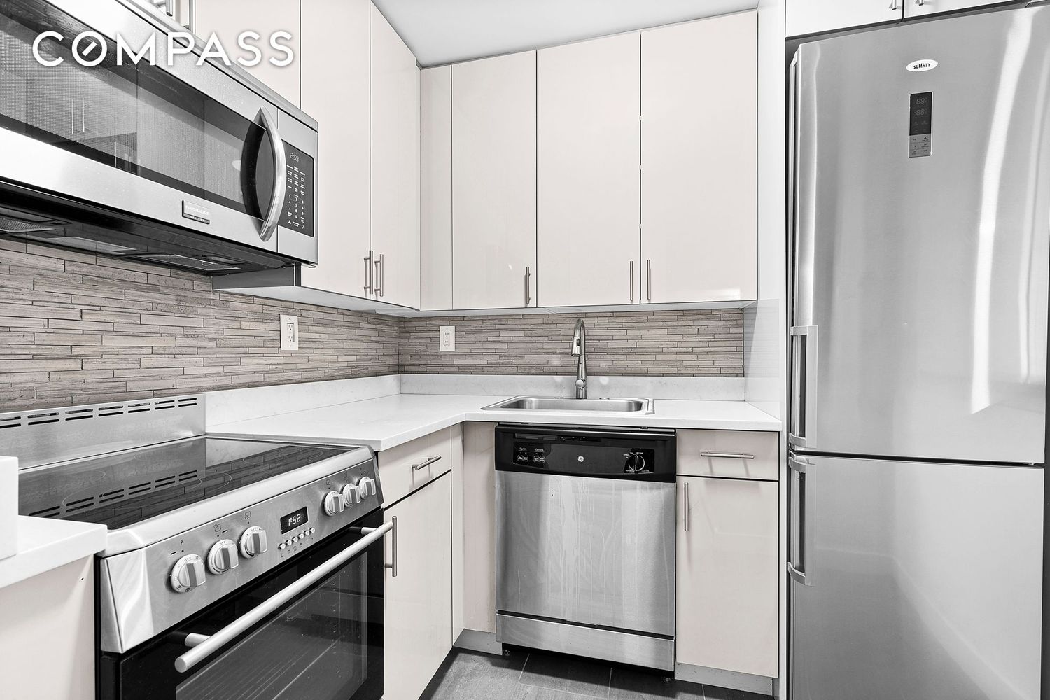 $3,500 | 144 West 23rd Street, Unit 8C | Chelsea