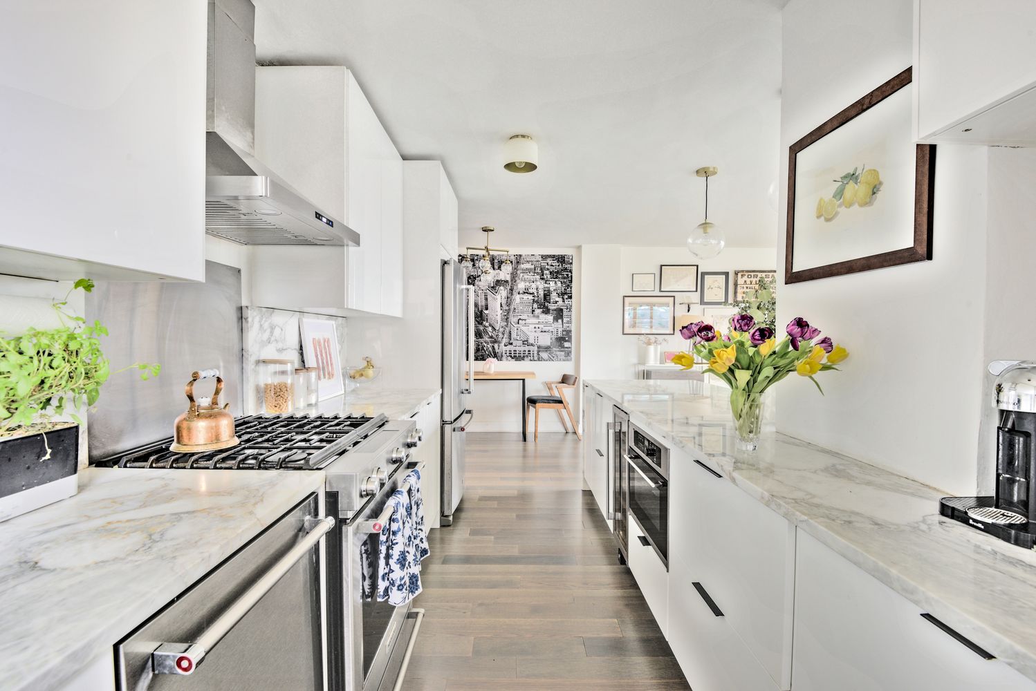 $1,250,000 | 208 East Broadway, Unit J1304 | Lower East Side