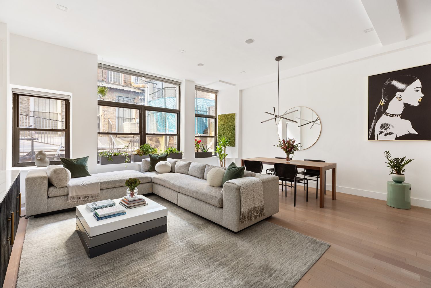 $1,200,000 | 21 East 22nd Street, Unit 2A | Flatiron