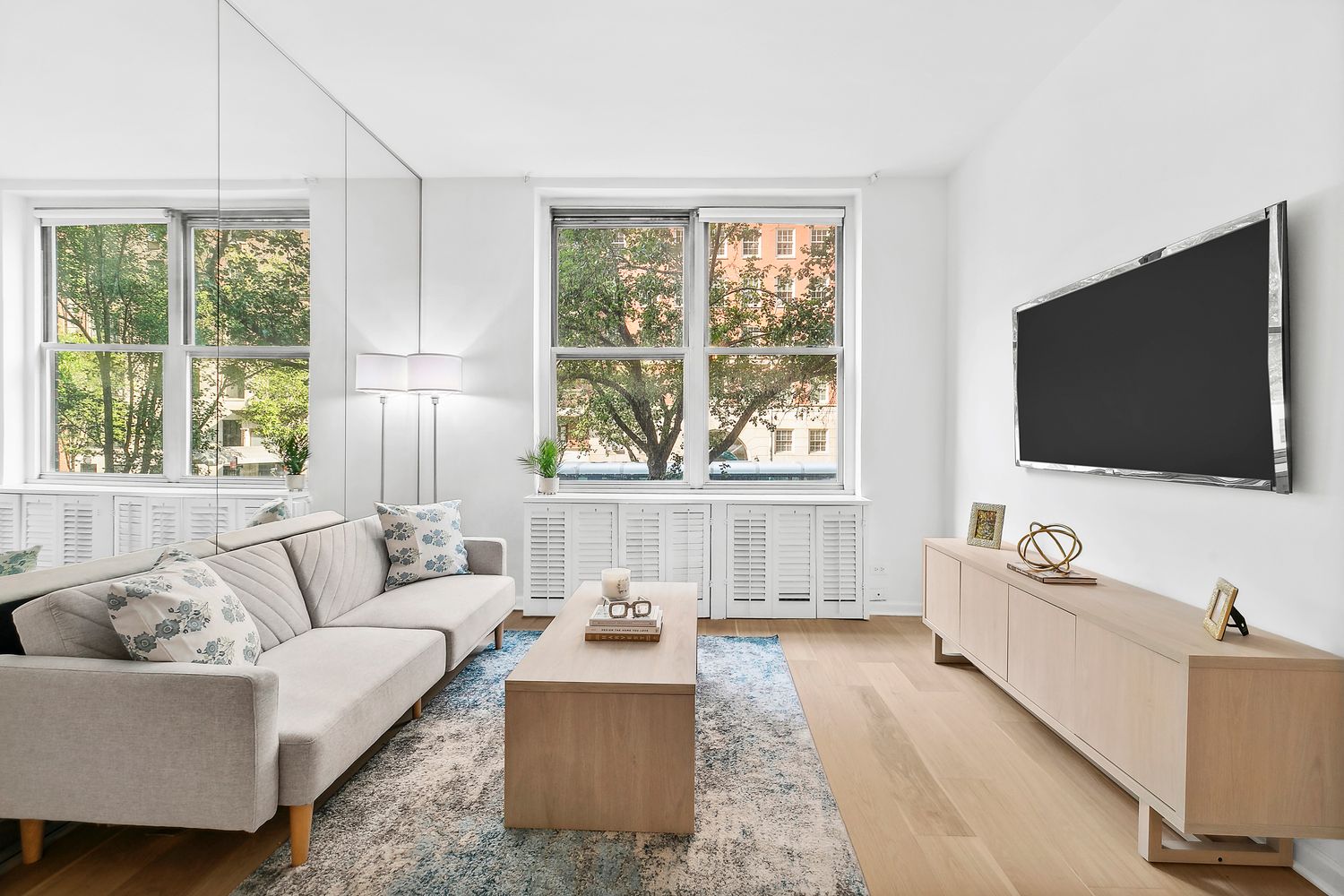 $535,000 | 59 East 72nd Street, Unit 2A | Lenox Hill