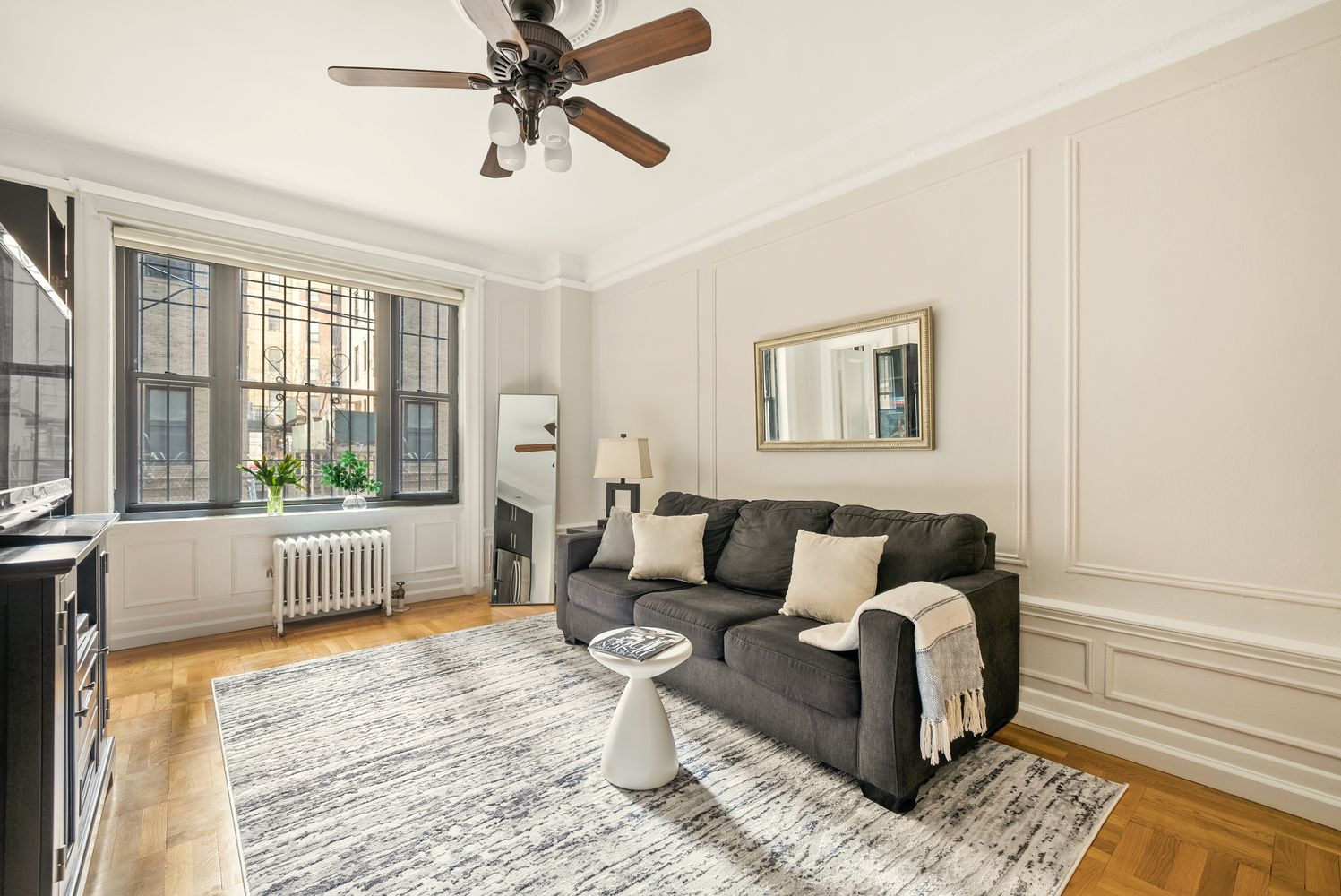 $674,000 | 252 West 85th Street, Unit 1C | Upper West Side