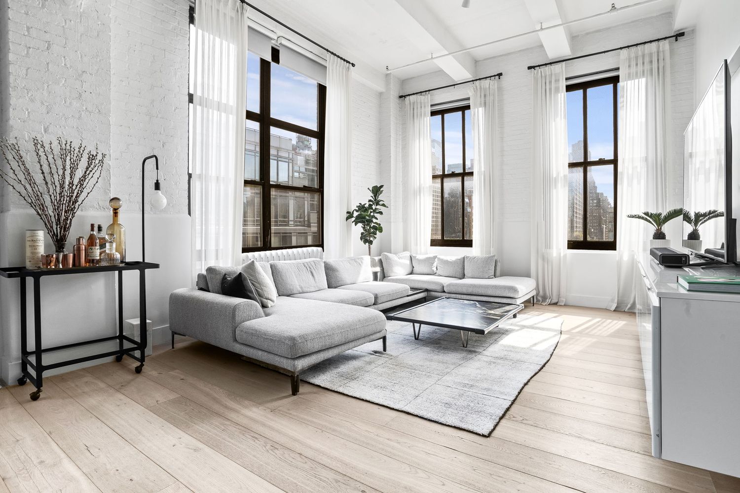 $2,750,000 | 448 West 37th Street, Unit 8C | Hudson Yards