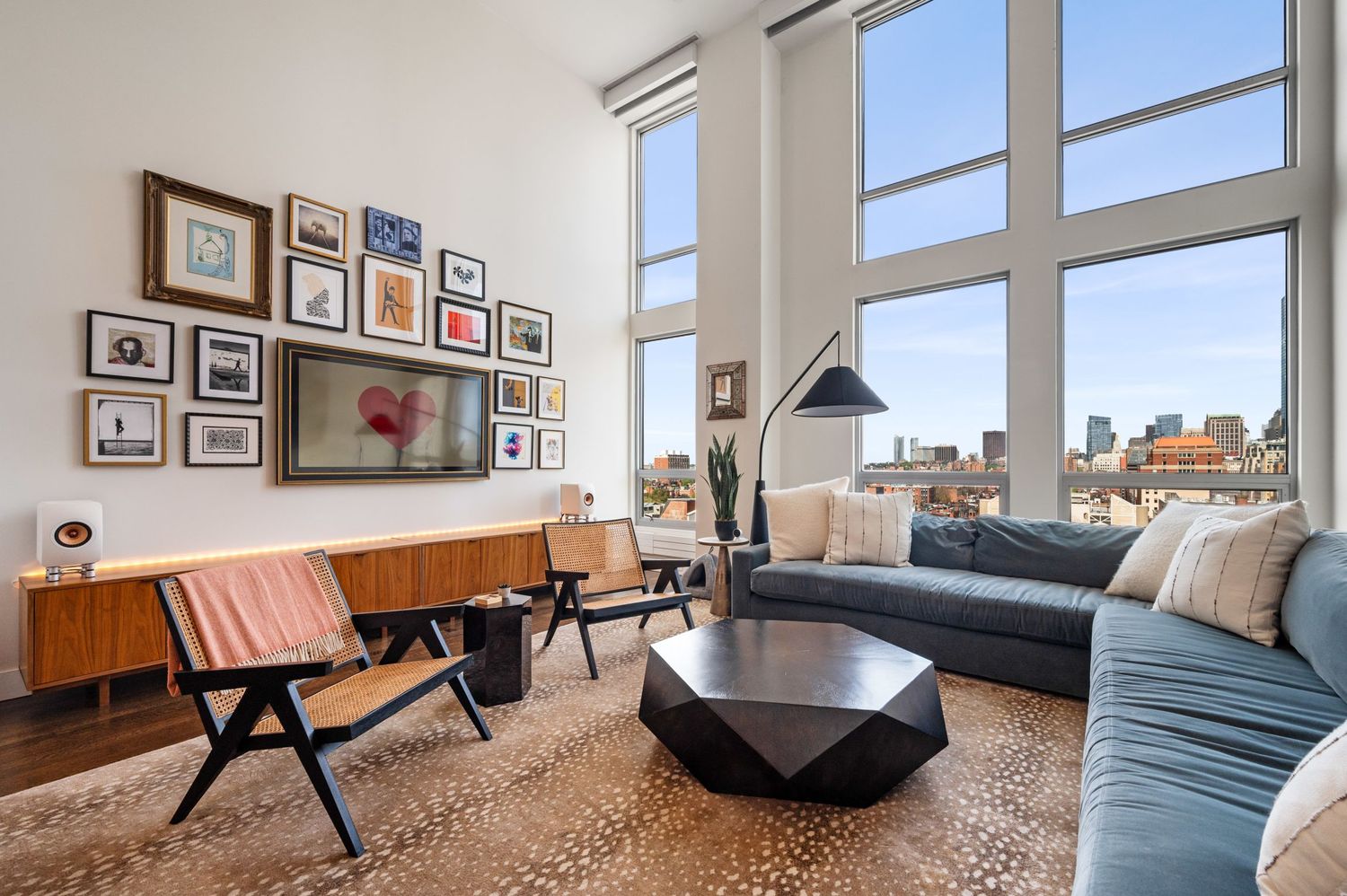 $2,499,000 | 360 Newbury Street, Unit PH7 | Back Bay