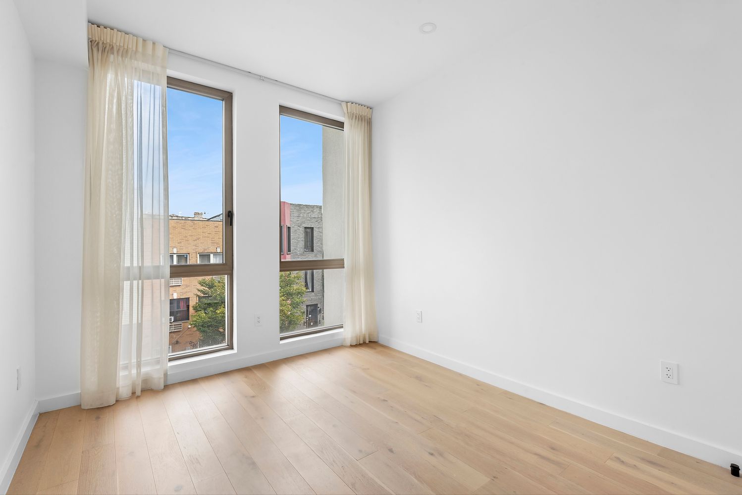 $639,000 | 373 Palmetto Street, Unit 3A | Bushwick