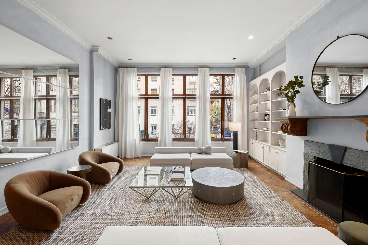 $2,995,000 | 6 East 68th Street, Unit 2 | Lenox Hill