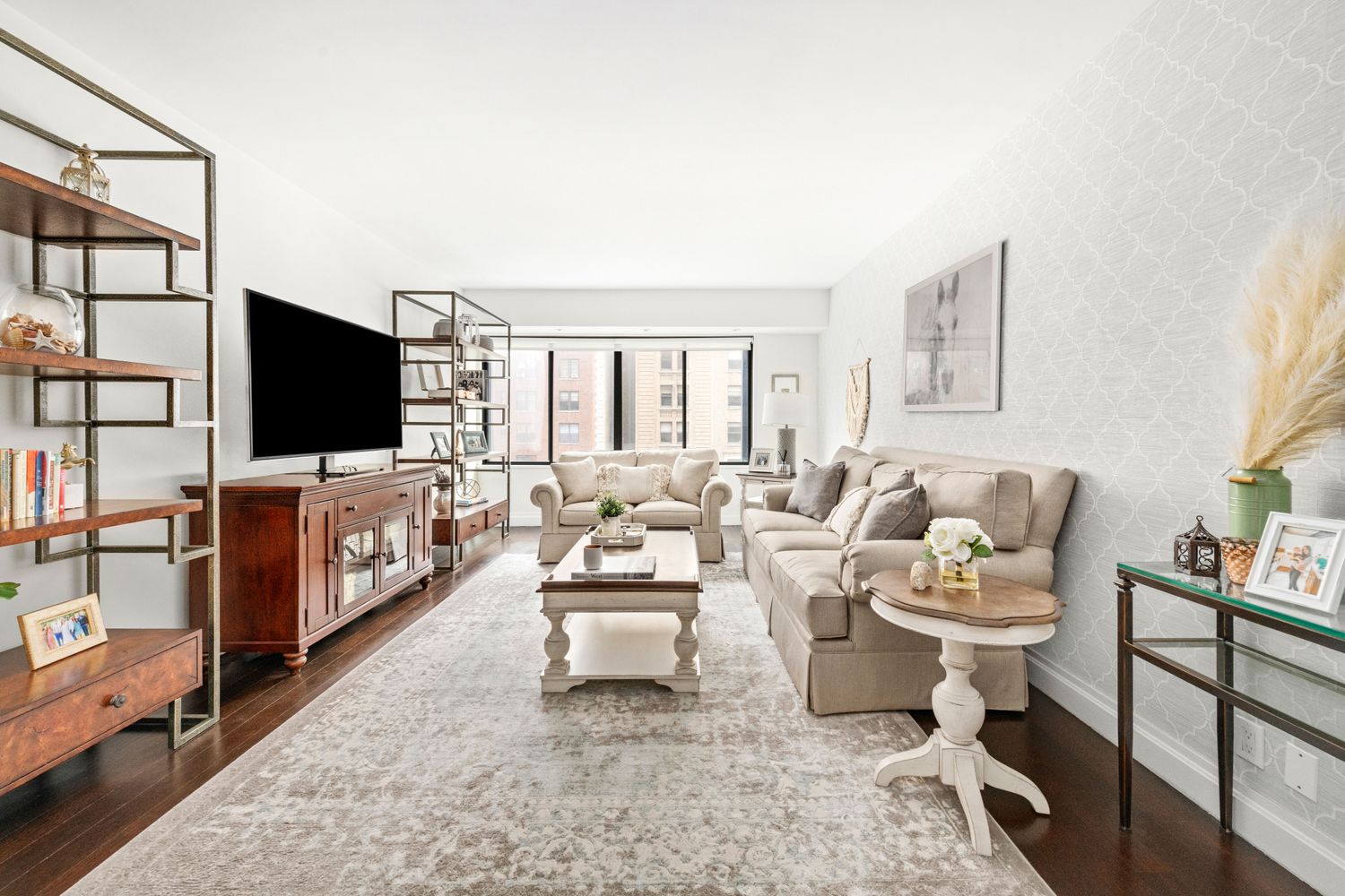 $1,599,000 | 900 Park Avenue, Unit 6B | Upper East Side