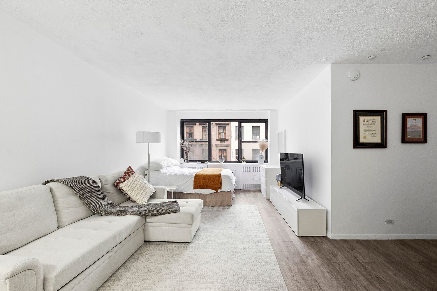 $3,200 | 110 East 36th Street, Unit 5B | Murray Hill