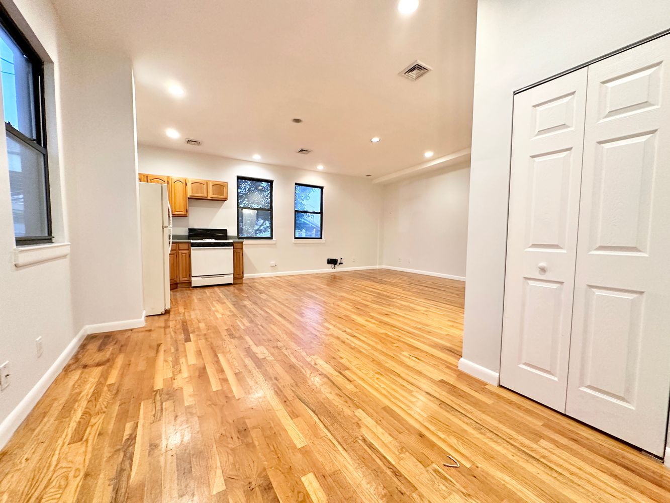 $2,500 | 694 Hicks Street, Unit 2 | Red Hook