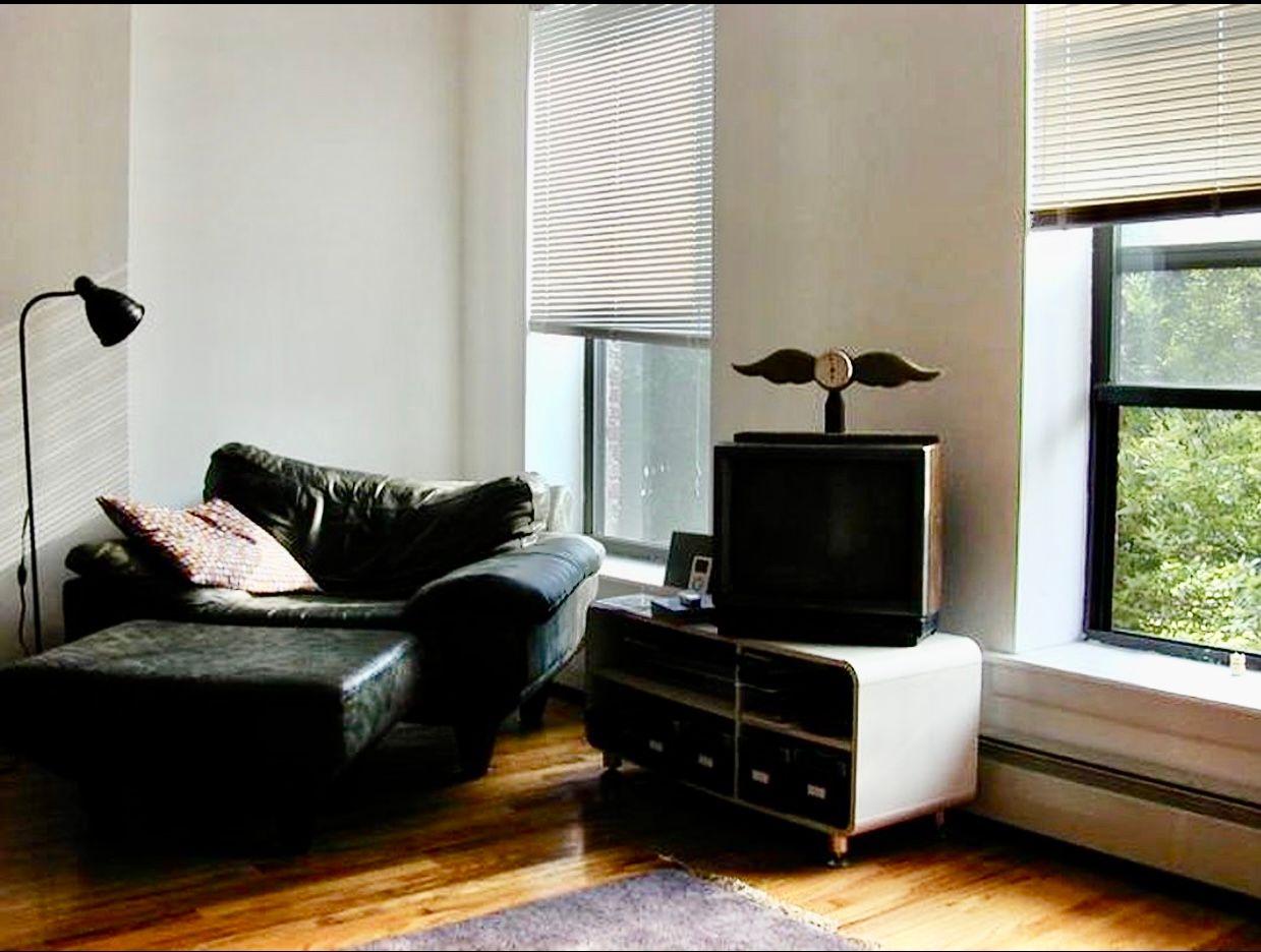 $2,700 | 129 Waverly Avenue, Unit 3 | Clinton Hill