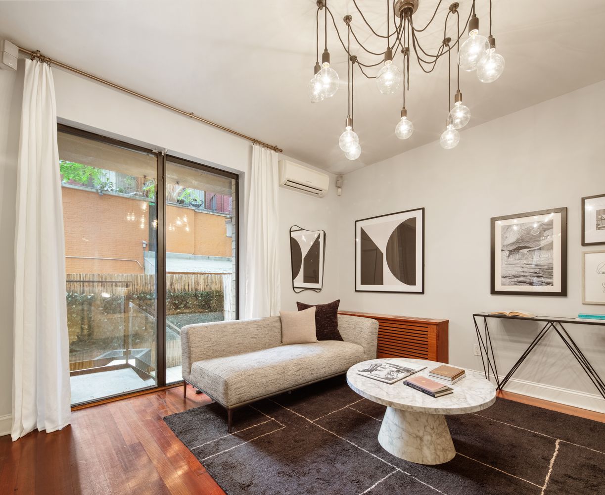 $735,000 | 215 East 24th Street, Unit 101 | Kips Bay