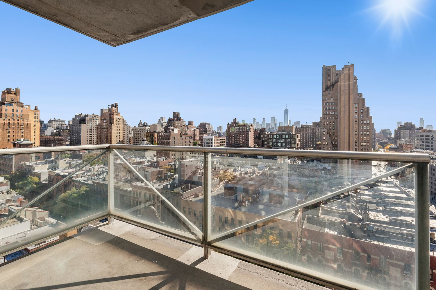 $1,175,000 | 270 West 17th Street, Unit 14E | Chelsea