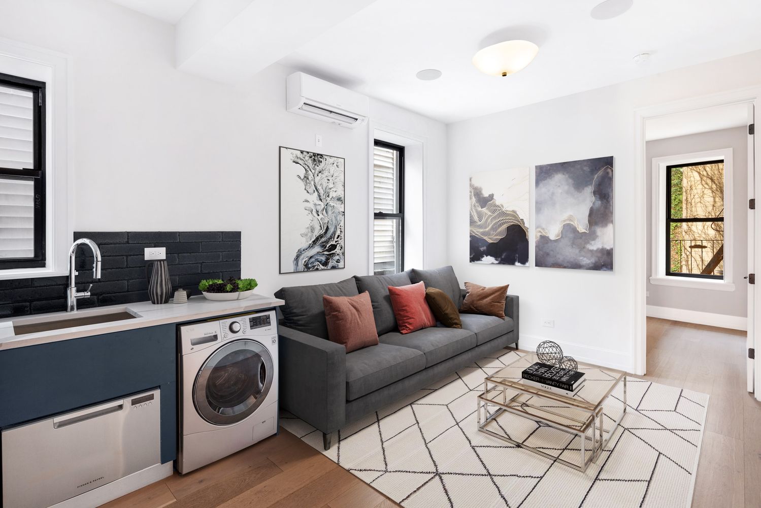 $8,200 | 72 Bedford Street, Unit 3A | West Village