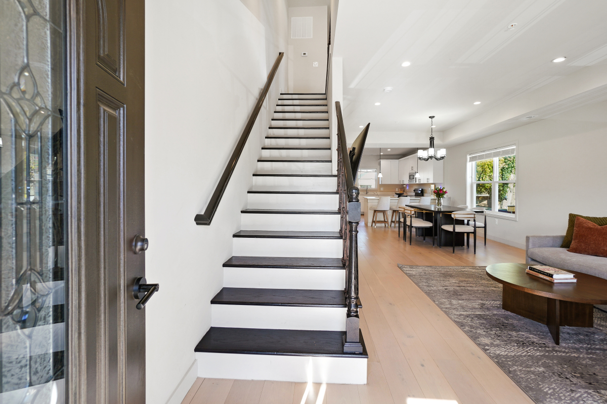 a view of entryway and hall