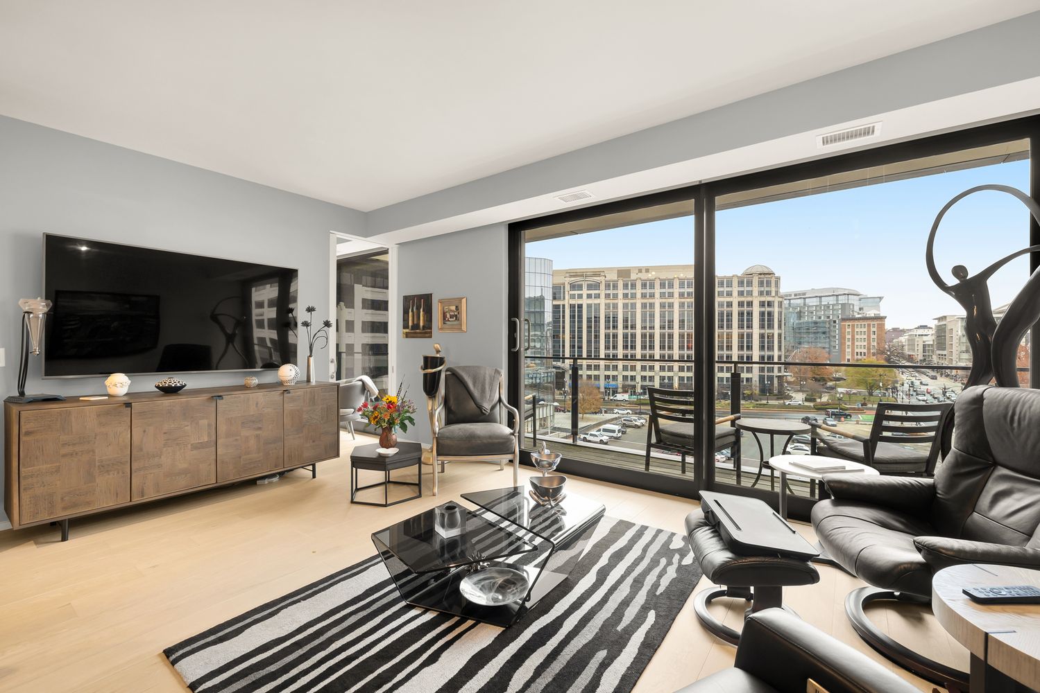 $1,100,000 | 920 I Street Northwest, Unit 710 | Downtown-Penn Quarter