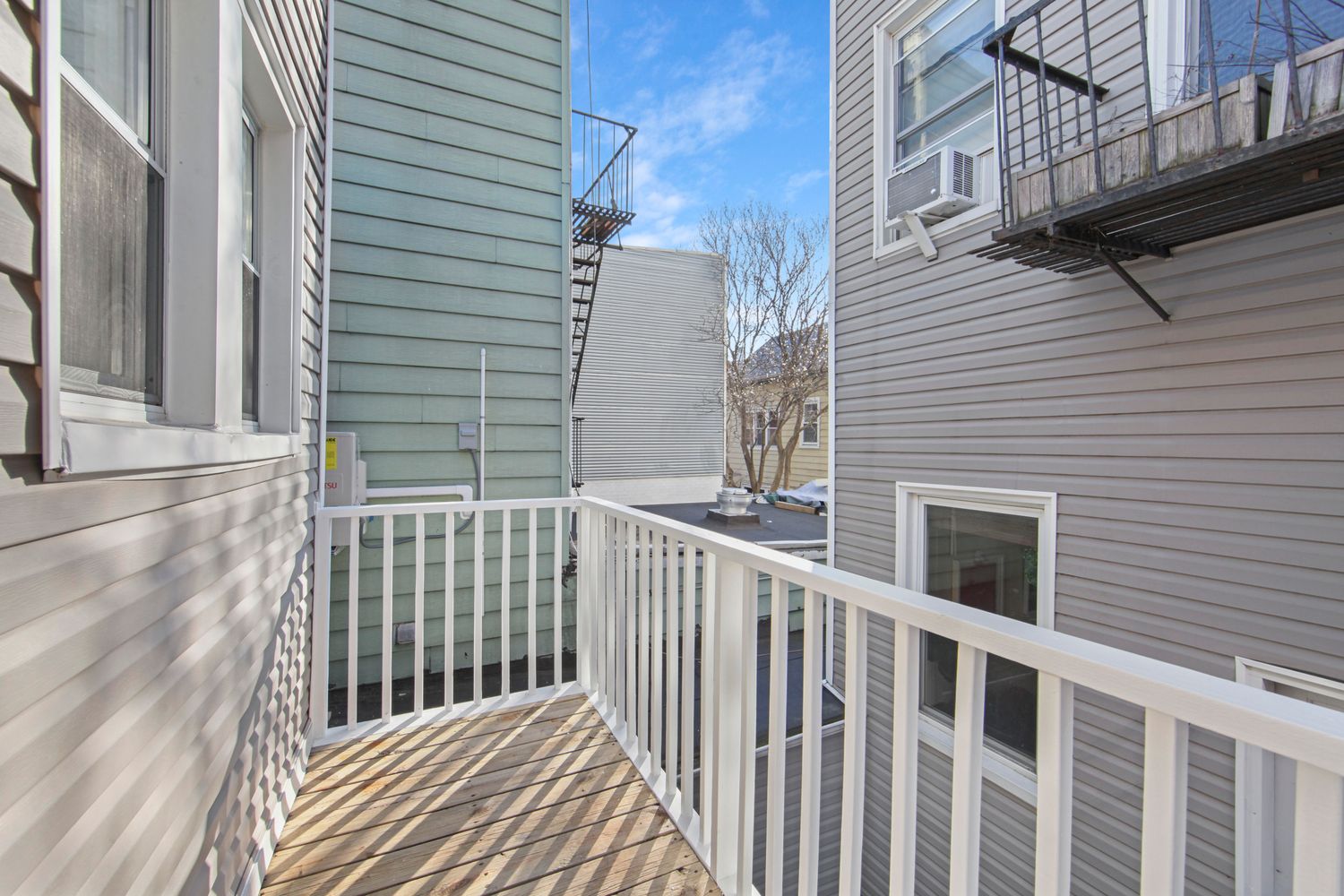 $5,000 | 713 Lorimer Street, Unit 2 | Williamsburg