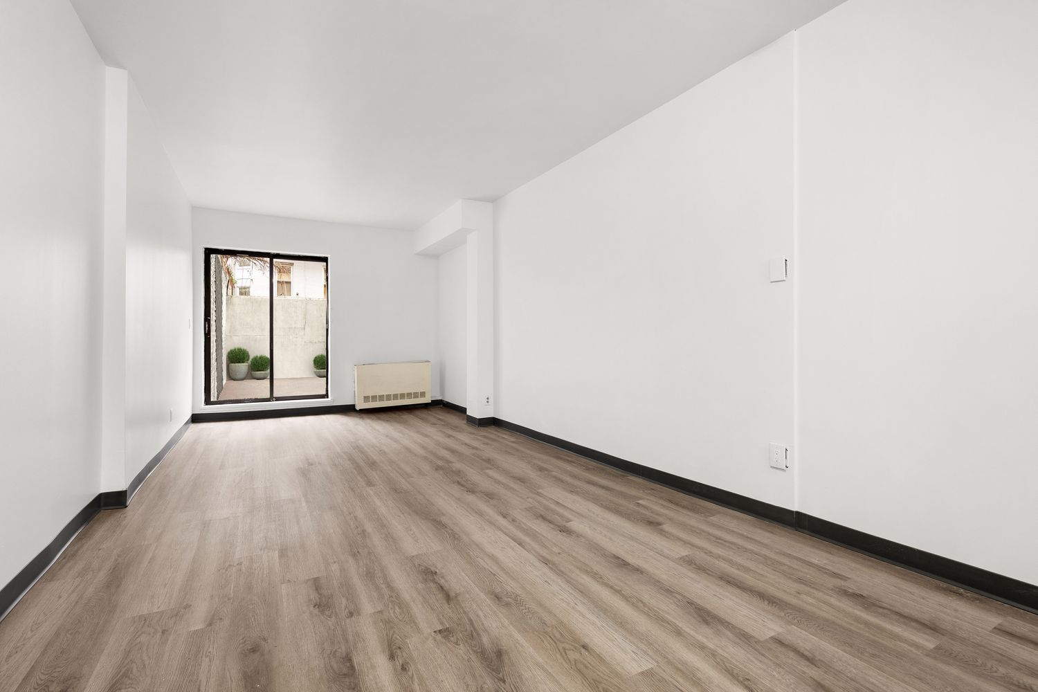 $6,600 | 343 East 76th Street, Unit ABC | Lenox Hill