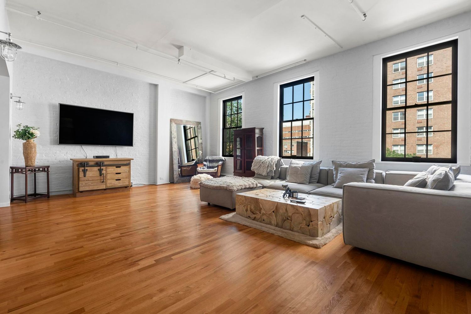 $13,500 | 363 Greenwich Street, Unit 3 | TriBeCa