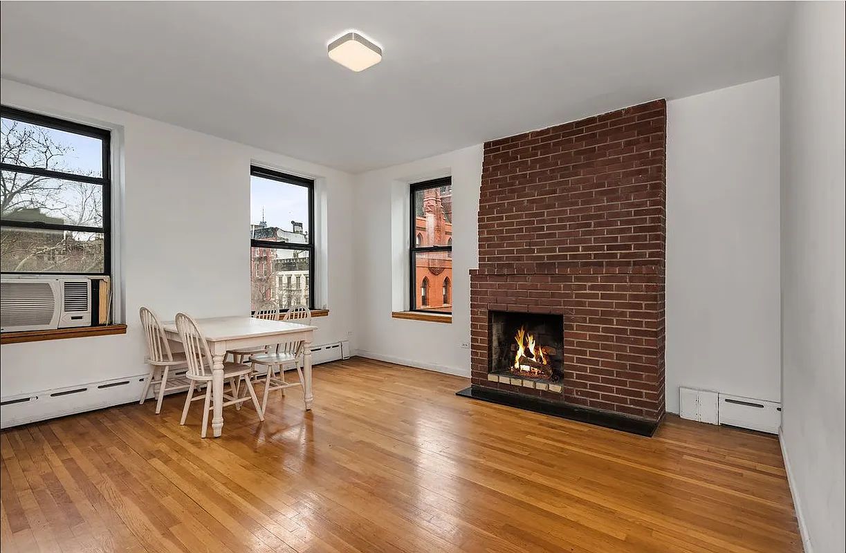 $5,250 | 293 East 10th Street, Unit 3 | East Village