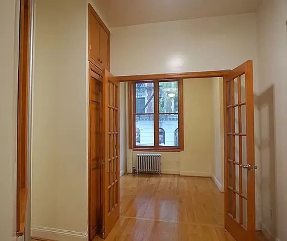 $2,695 | 114 East 7th Street, Unit 1 | East Village