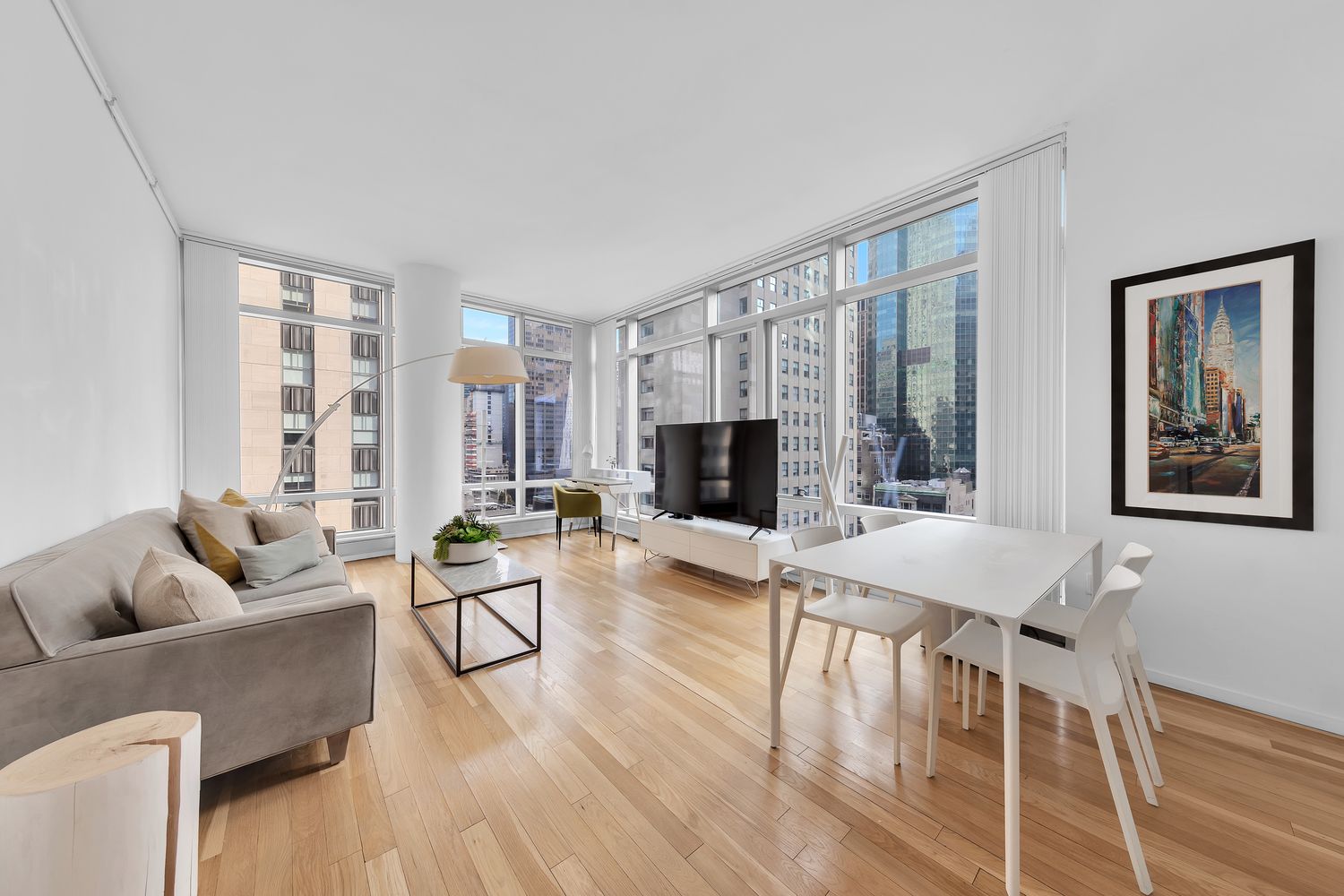 $6,000 | 18 West 48th Street, Unit 18B | Midtown Central