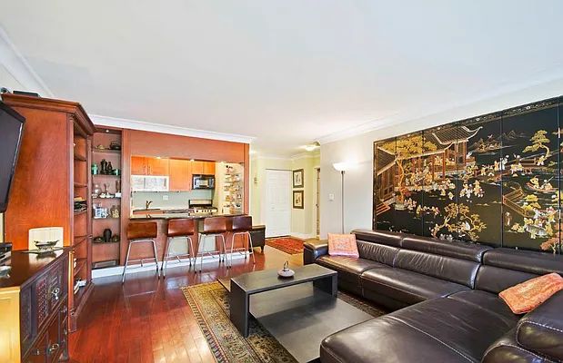 $849,000 | 510 East 80th Street, Unit 4D | Upper East Side