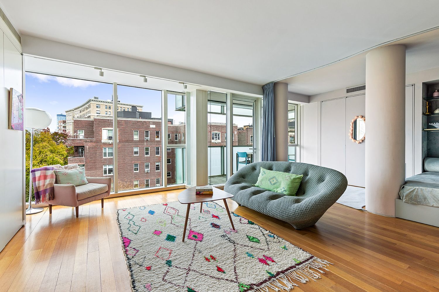 $1,750,000 | 1 Grand Army Plaza, Unit 5C | Prospect Heights