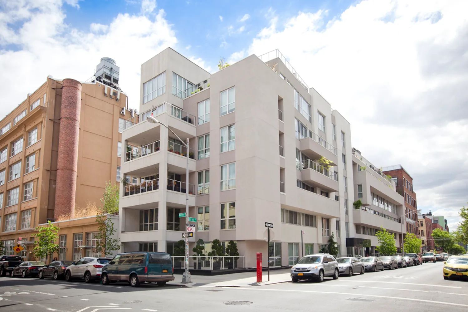 $130,000 | 125 North 10th Street, Unit P20 | Williamsburg