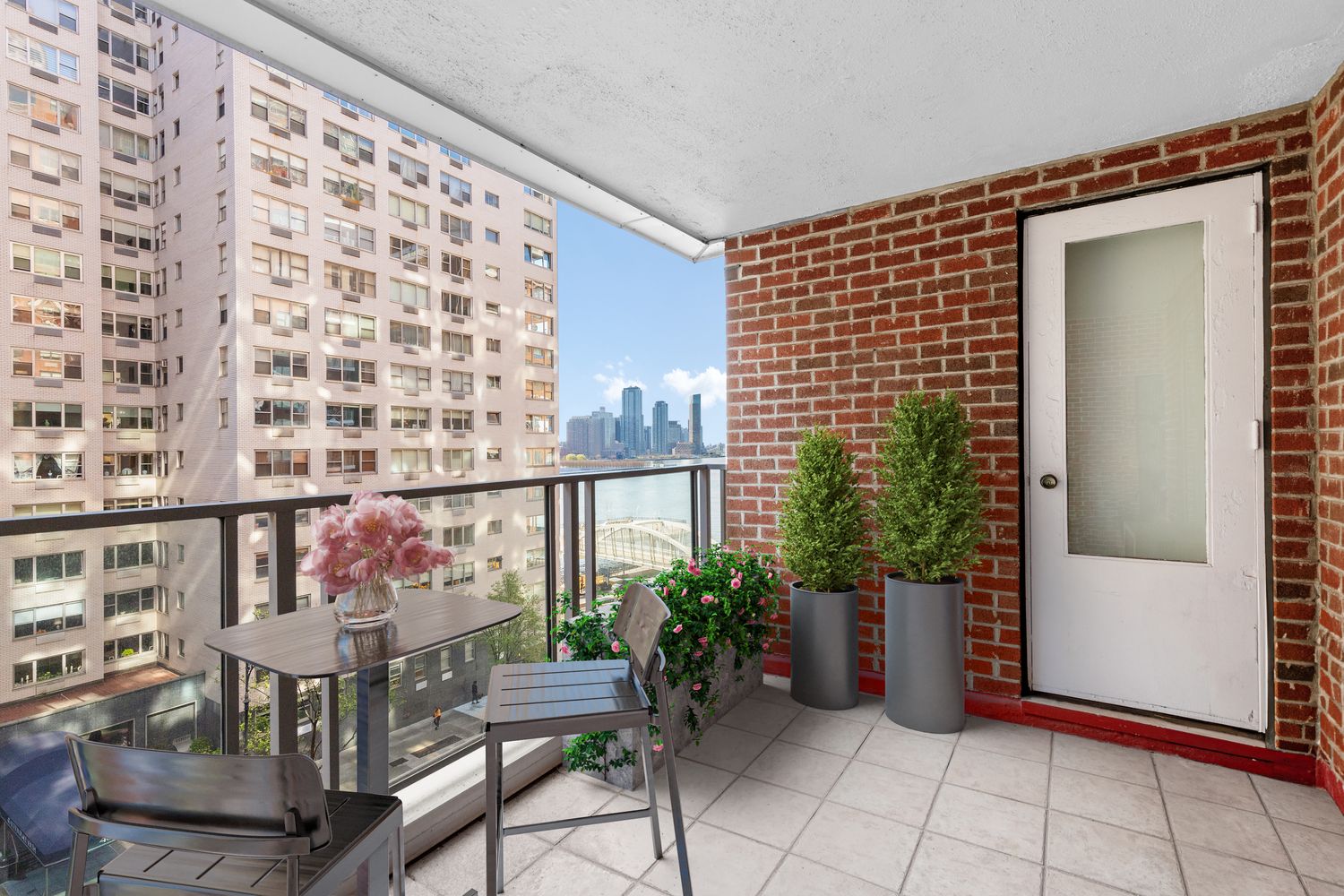 $1,500,000 | 50 Sutton Place South, Unit 7A | Sutton Place