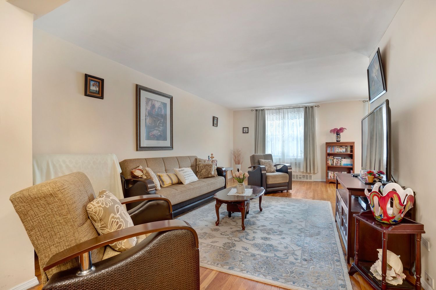 $299,000 | 2678 Ocean Avenue, Unit 3E | Homecrest