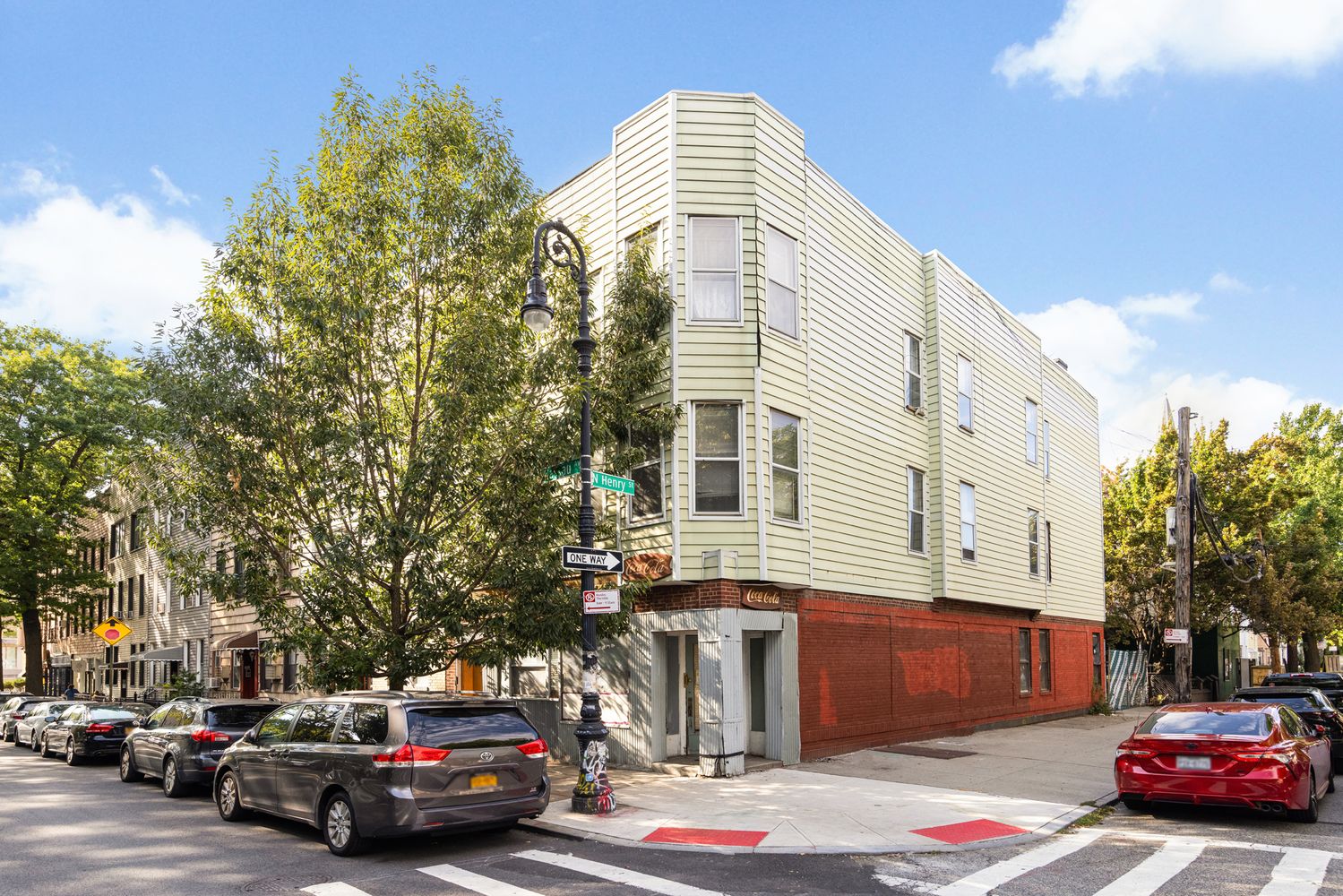 $3,400,000 | 221 Nassau Avenue | Greenpoint