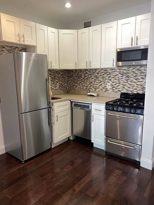 $6,200 | 328 West 19th Street, Unit 6C | Chelsea