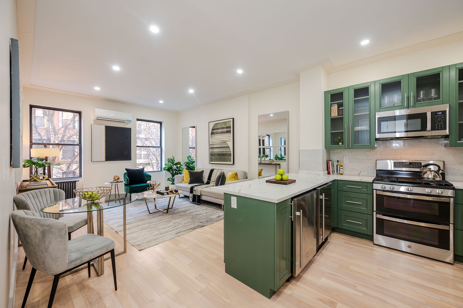 $1,175,000 | 323 West 83rd Street, Unit 3A | Upper West Side