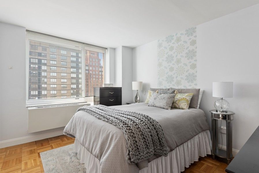 $5,700 | 215-217 East 96th Street, Unit 29F | Upper East Side