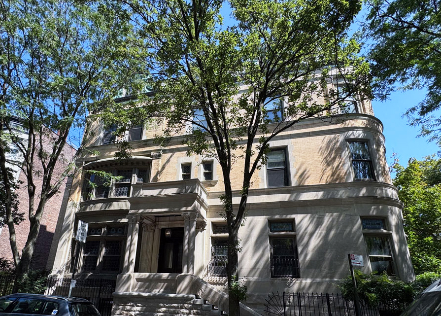 a view of a house with a trees