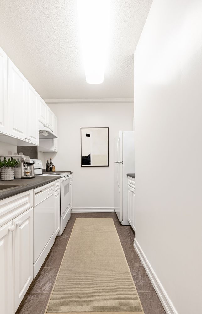 $5,800 | 321 West 54th Street, Unit 311 | Hell's Kitchen